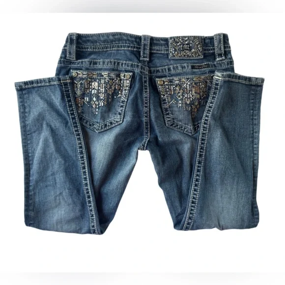 Miss Me Signature Ankle Skinny Jeans with Embellished Pockets - Picture 2 of 8
